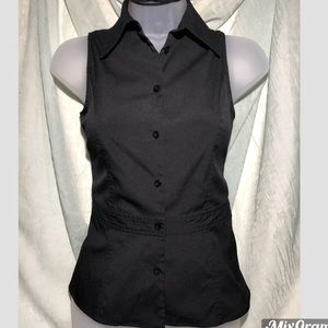 🛍5/20 NWOT Express Vest Sz 1/2